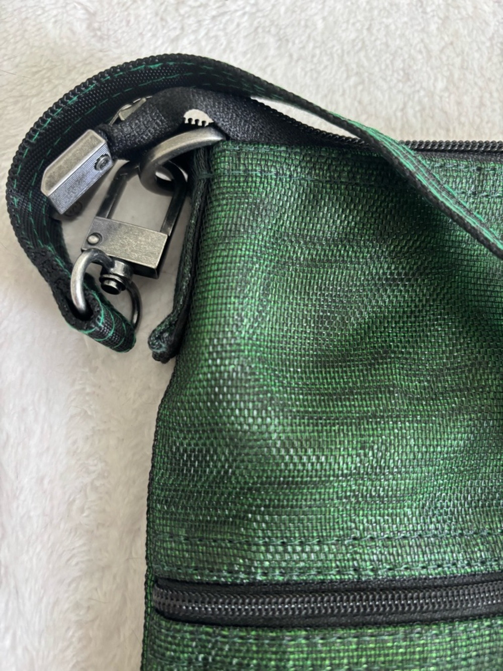 Lift Smateria flat crossbody bag  forest green, new - Picture 6 of 10